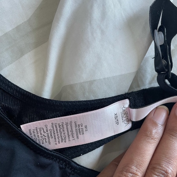 La Senza Garter Belt - Picture 6 of 6